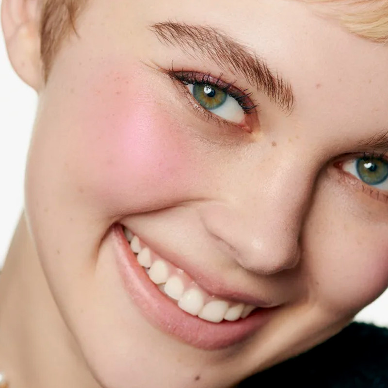 les-beiges-blush-belle-mine-eksklusiv-kreation-frisk-flydende-blush