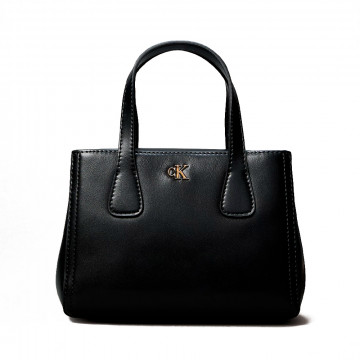 refined-shoulder-bag