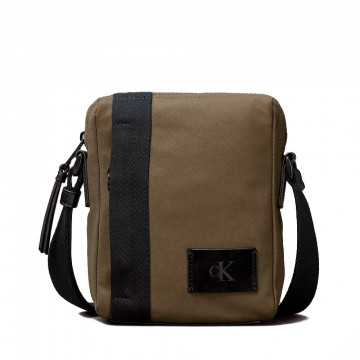 borsa-da-reporter-in-tela