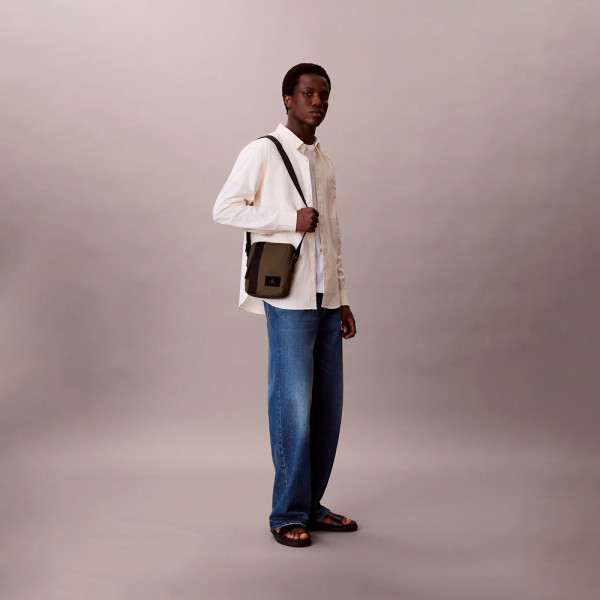 reportertasche-aus-canvas