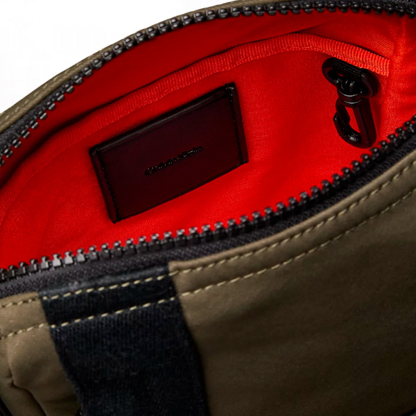 sac-de-reporter-en-toile