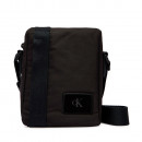 borsa-da-reporter-in-tela