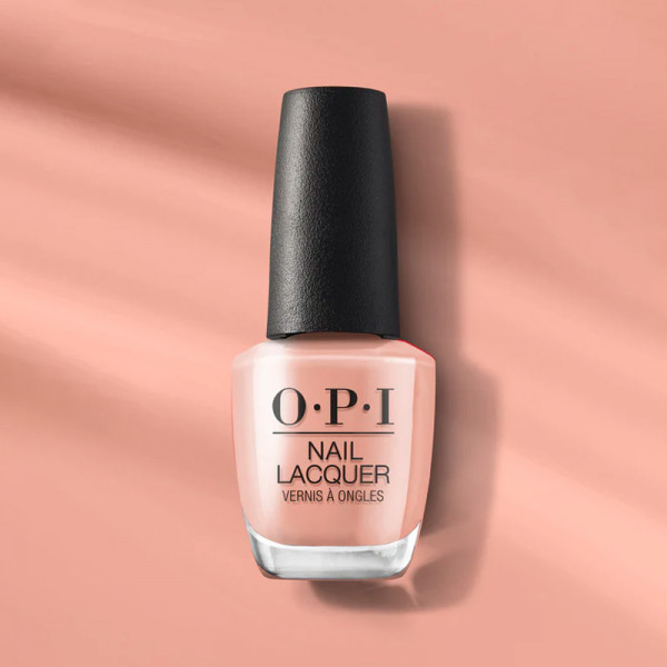 nail-lacquer-put-it-in-airplane-mode