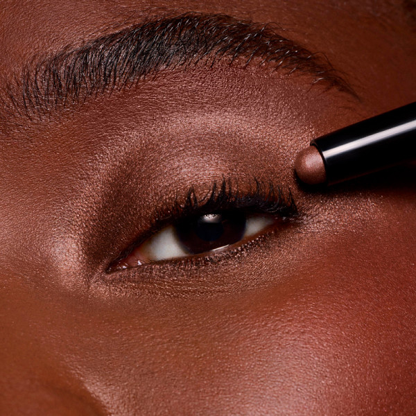 diorshow-flash-stick-sombra-de-ojos-en-barra-ultrafundente-waterproof