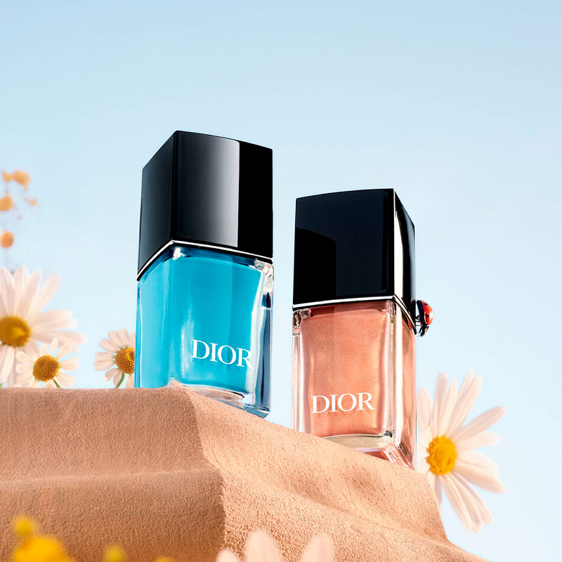 le-vernis-color-y-brillo-de-larga-duracion
