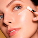 re-nutriv-ultimate-diamond-eye-cream-foryngende-ojenkonturcreme