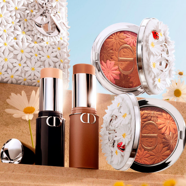 dior-forever-nude-bronze-glow-edicao-limitada-po-bronzeador-acabamento-natural-radiante-efeito-bronzeado-de-longa-duracao