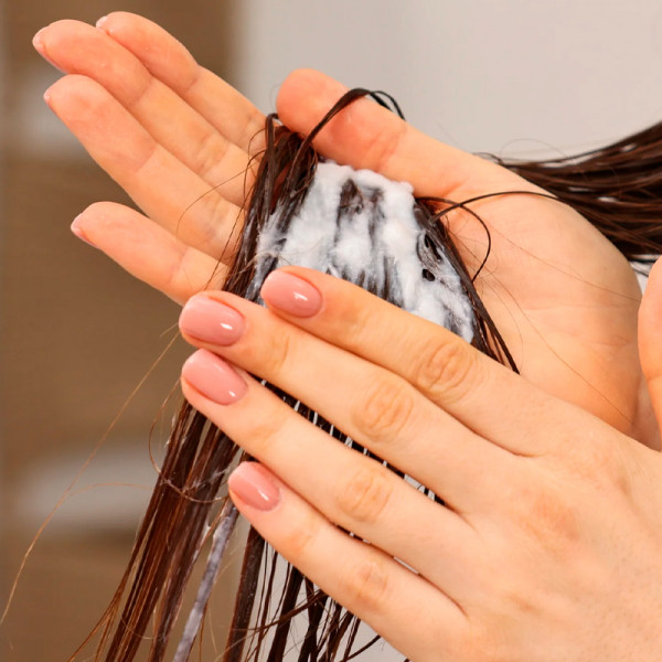 the-hair-defense-mask-protective-and-repairing-hair-mask