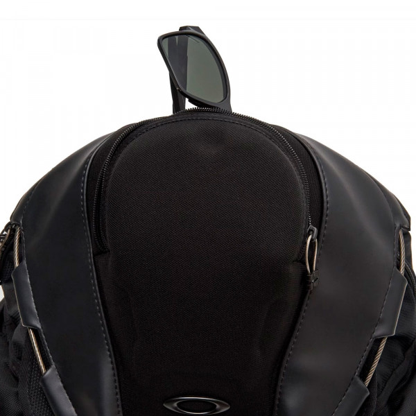 kitchen-sink-backpack