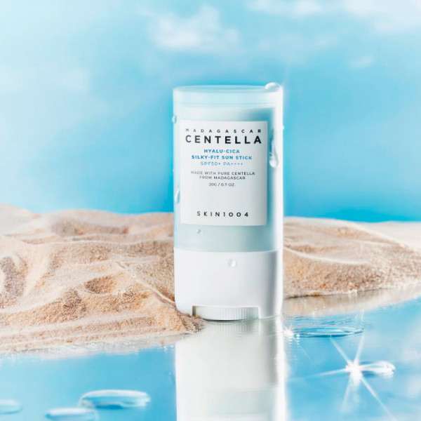 madagascar-centella-hyalu-cica-silky-fit-sun-stick-spf50-sunscreen-stick