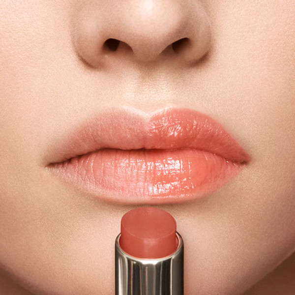 futurist-hydraplump-balsam-do-ust-w-odcieniu