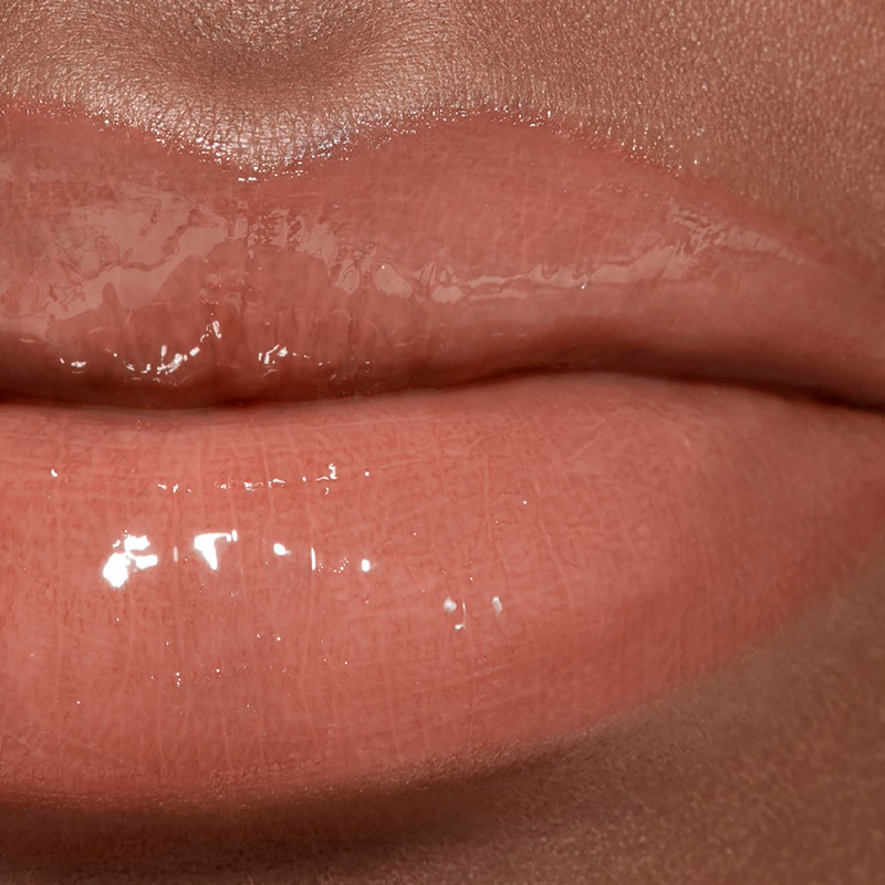 rouge-coco-gloss-moisturizing-lip-gloss