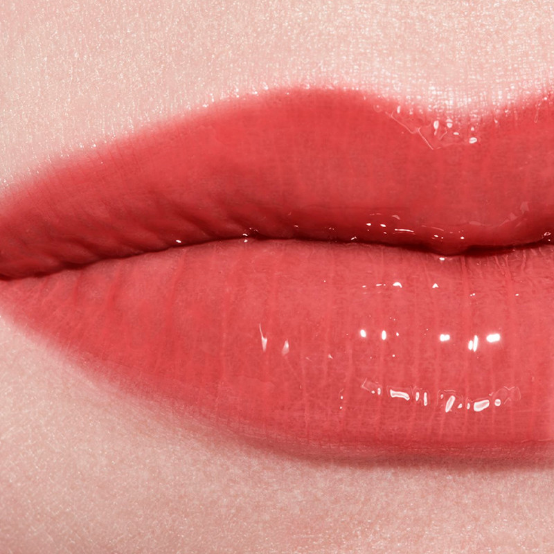 rouge-coco-gloss-nawilzajacy-blyszczyk-do-ust