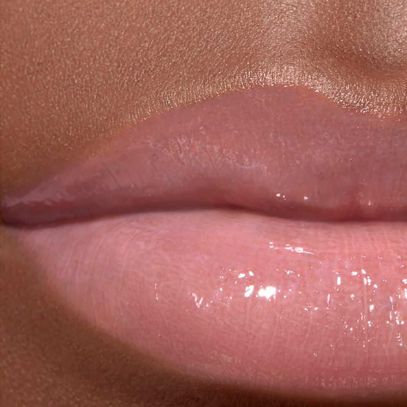 rouge-coco-gloss-moisturizing-lip-gloss