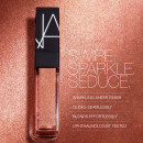 sparkling-seduction-liquid-eyeshadow-flytande-ogonskugga