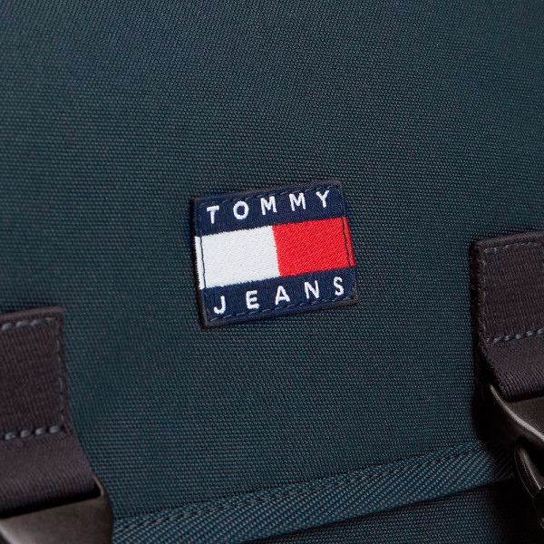 borsa-a-tracolla-con-logo-essenziale