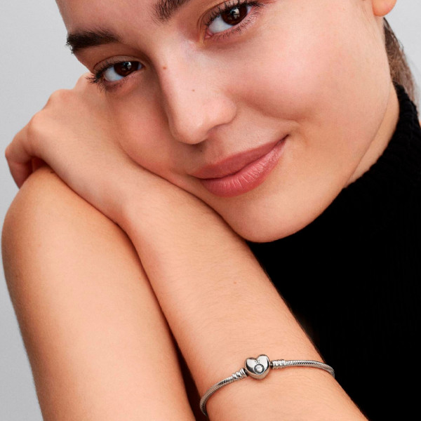 moments-snake-chain-and-heart-design-bracelet-594594c00