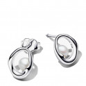 Boucles d'oreilles puces ovales de forme organique avec perle de culture d'eau douce 293295C01