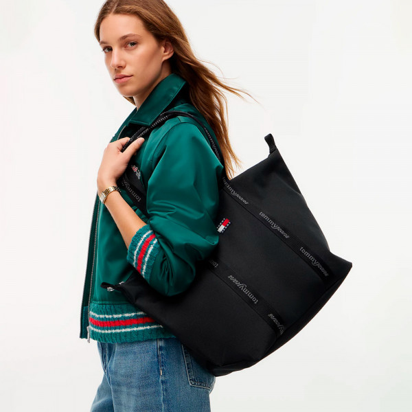 bolso-tote-essential-con-inscripcion