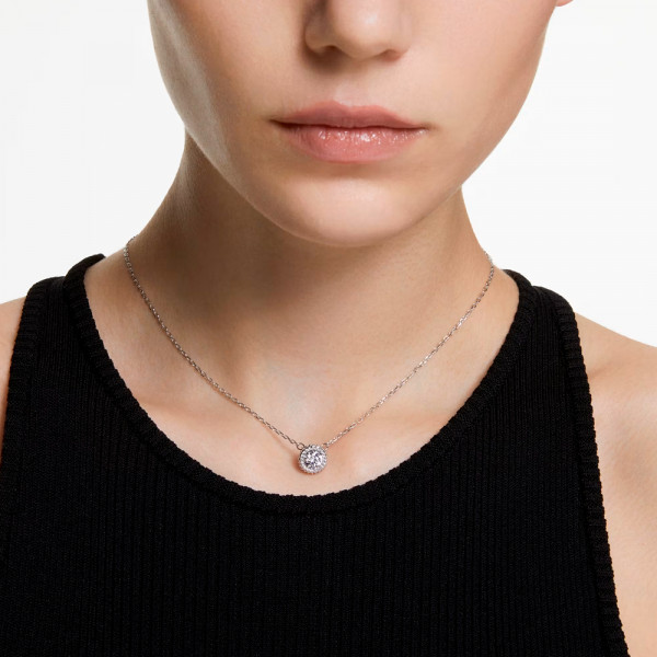 round-angelic-pendant