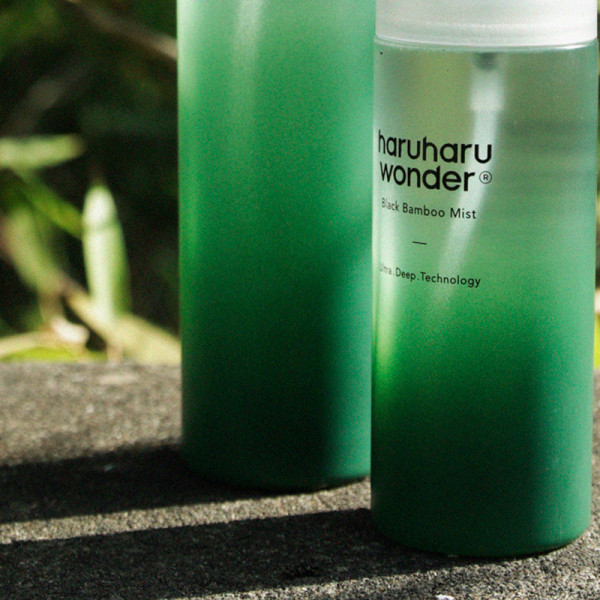 black-bamboo-mist-brume-hydratante-pour-le-visage