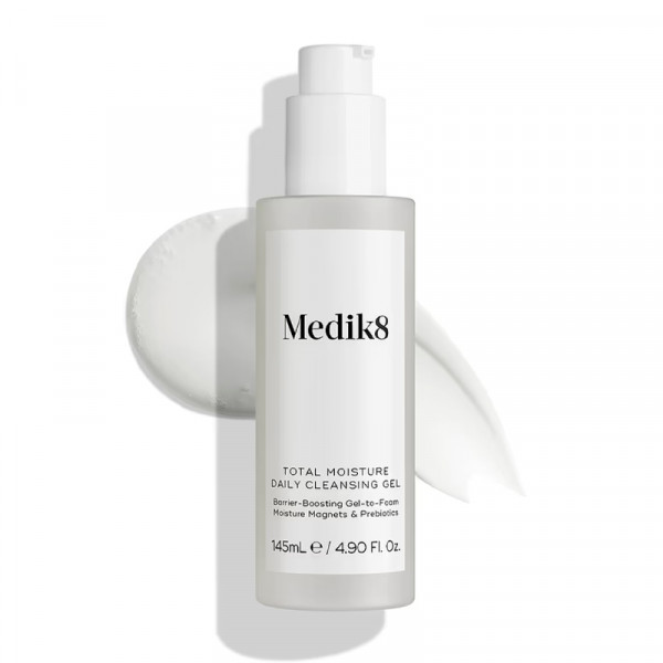 total-moisture-total-daily-cleansing-gel-gel-limpiador-facial