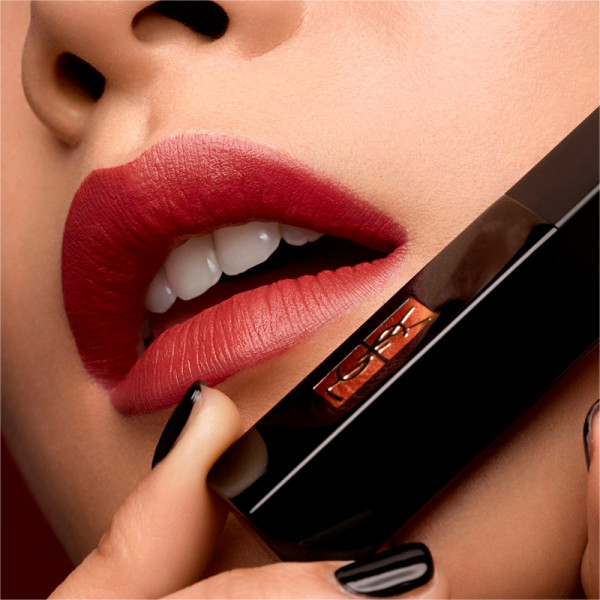 rouge-pur-couture-the-slim-velvet-radical