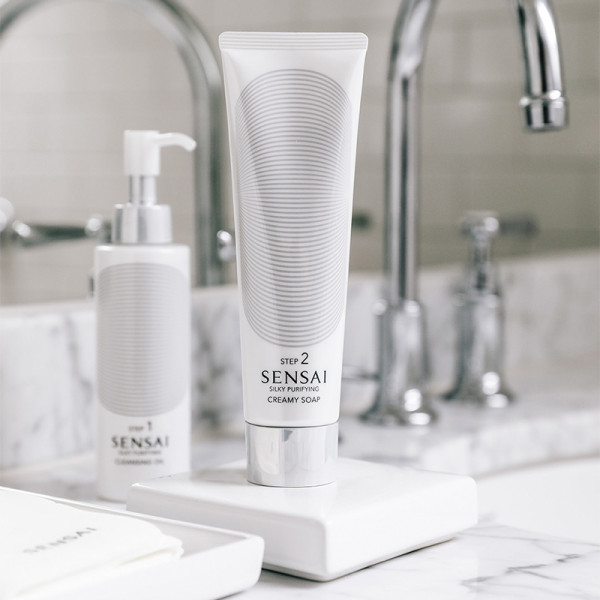 Silky Purifying Creamy Soap
Limpador facial