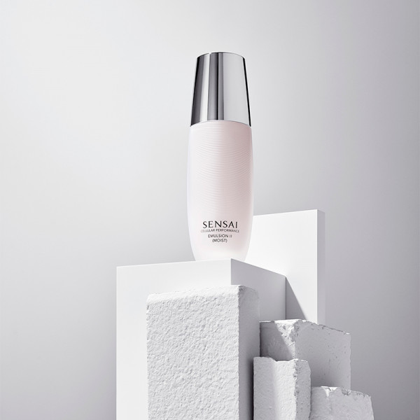 Sensai Cellular Performance Emulsion II (Moist)