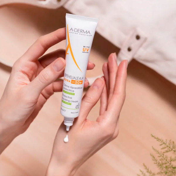 epitheliale-ah-ultra-spf50-crema-reparadora-y-protectora-anti-marcas