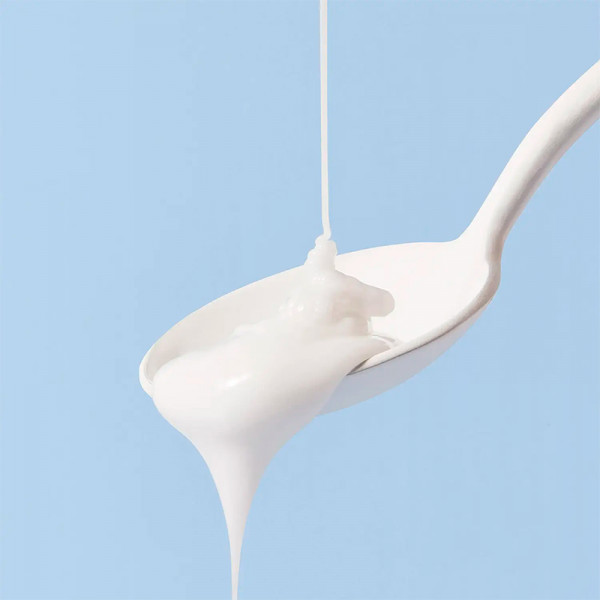 creme-fraiche-de-beaute-fluido-matificante-hidratante-48h