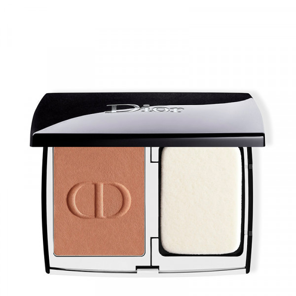 non-transferring-compact-foundation-90-ingredients-of-natural-origin