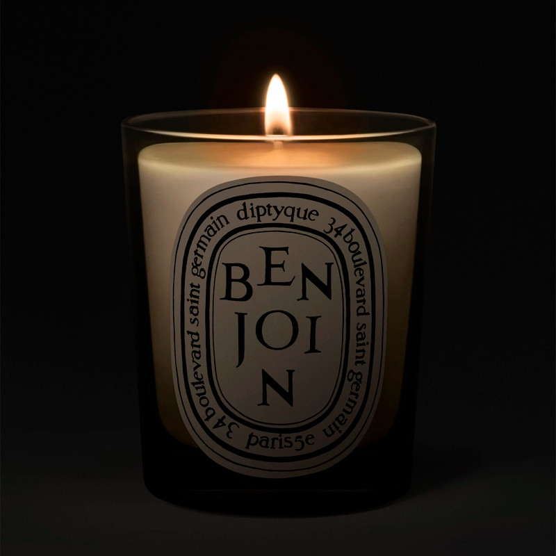 Diptyque Benjoin Vela modelo clásico