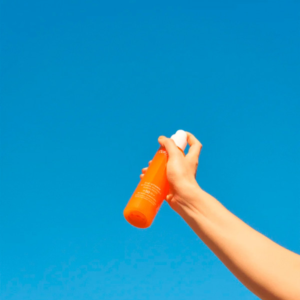 C+C Vitamin SPF50 Bi-Phase Invisible Sunscreen
