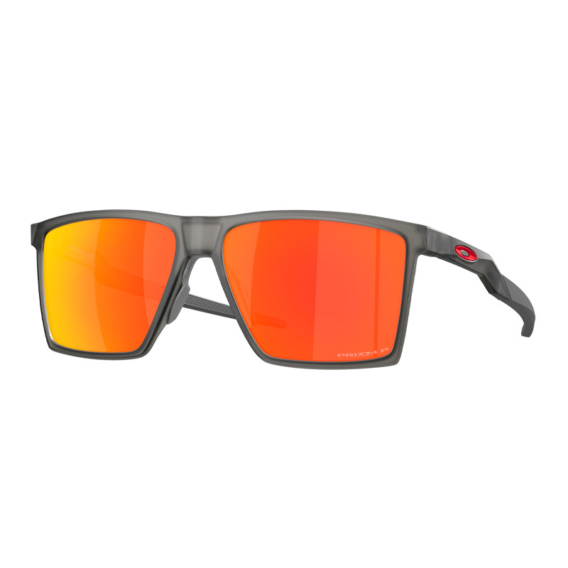 Oakley Unisex Sunglass Futurity Sun -  Frame color: Satin Grey Smoke, Lens color: Prizm Ruby Polarized
