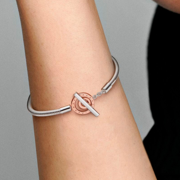 pandora-moments-bracelet-snake-chain-t-clasp-582309c00