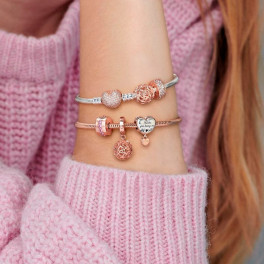 ⑤ PANDORA チャーム Clear Pave Clip ピンク　4点セット Amazon.com: Pandora Clear Pavé Clip Charm Bracelet Charm
