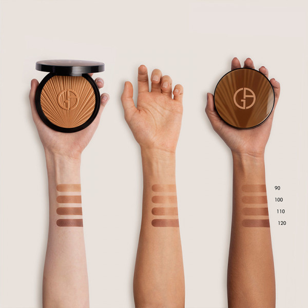 lichtgevende-silk-glow-bronzer-poederbronzing