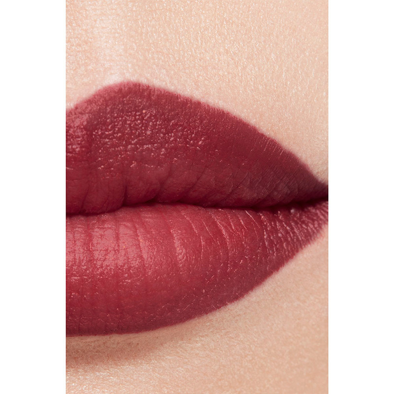 The Luminous Velvety Lipstick