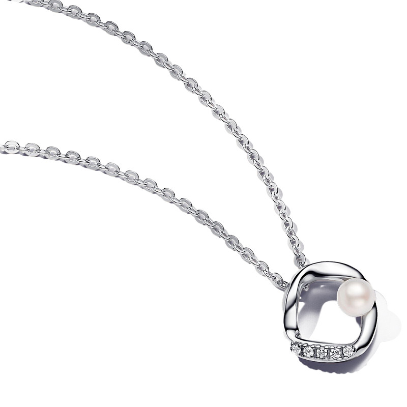Pandora Collar Círculo Forma Orgánica en Pavé y Perla Cultivada de Agua Dulce 393303C01