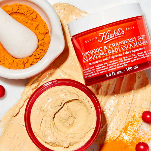 turmeric-cranberry-seed-energizing-radiance-masque-gezichtsmasker-dat-de-huid-verlicht-en-energie-geeft