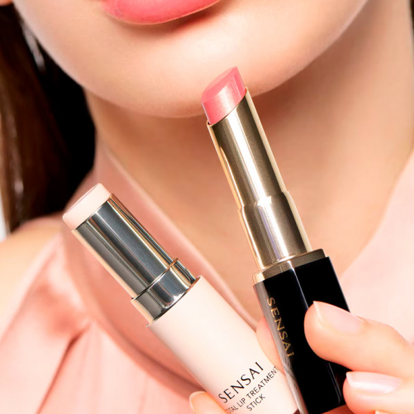 total-lip-treatment-stick