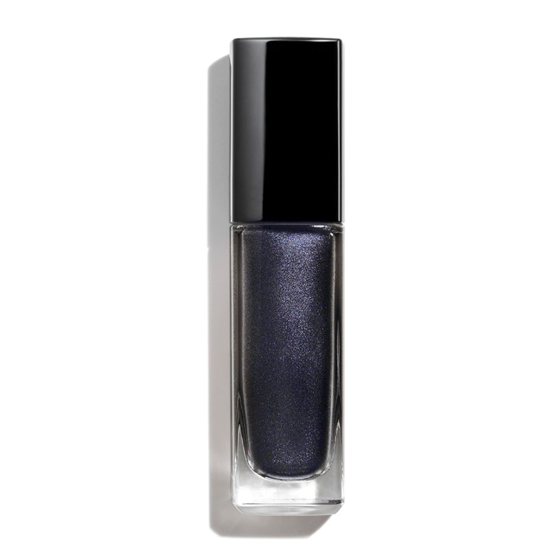 long-lasting-liquid-eyeshadow-top-lacquer-shade