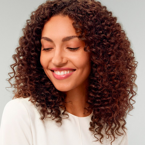 no-frizz-instant-de-frizzer-tratamento-para-modelagem-de-cabelo