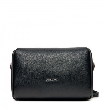 refine-camera-shoulder-bag