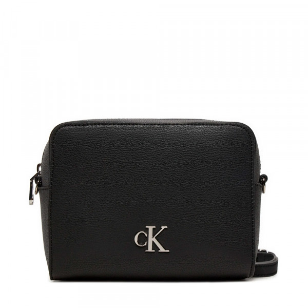 minimal-monogram-camera-shoulder-bag