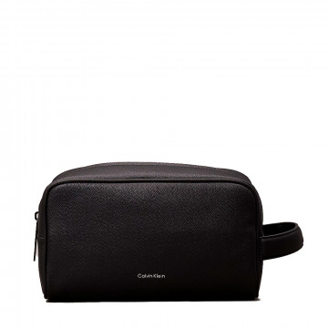 must-have-toiletry-bag