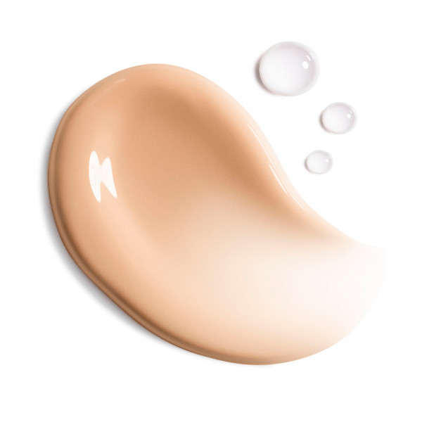 make-up-foundation-met-natuurlijke-afwerking-24-uur-48-uur-hydratatie