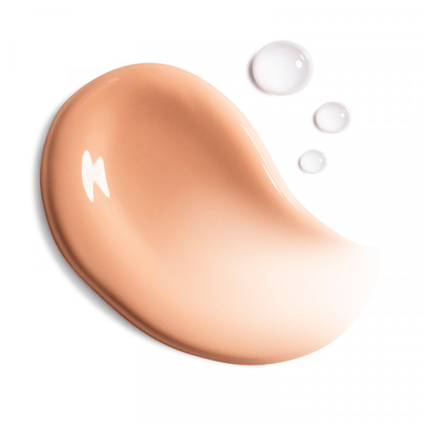 make-up-foundation-met-natuurlijke-afwerking-24-uur-48-uur-hydratatie