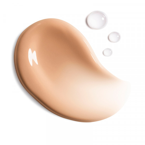 make-up-foundation-met-natuurlijke-afwerking-24-uur-48-uur-hydratatie